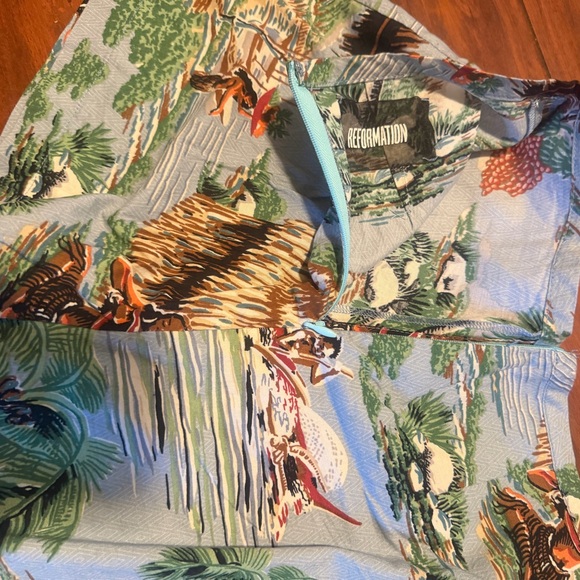 Reformation Multicolor Tropical Print Shorts - Picture 5 of 5
